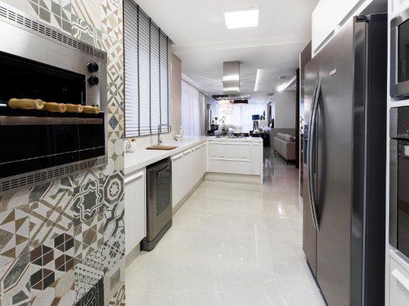 Imagem Apartamento com 4 Quartos à Venda, 221 m² em Centro - Balneário Camboriú Imagem Apartamento com 4 Quartos à Venda, 221 m² em Centro - Balneário Camboriú