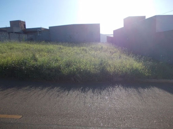 Imagem Terreno à Venda, 200 m² em Miranda Do Douro - Bom Jesus Dos Perdões Imagem Terreno à Venda, 200 m² em Miranda Do Douro - Bom Jesus Dos Perdões