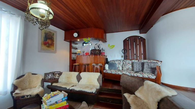Imagem Casa com 3 Quartos à Venda, 305 m² em Recanto Dubieux - Campos Do Jordão Imagem Casa com 3 Quartos à Venda, 305 m² em Recanto Dubieux - Campos Do Jordão