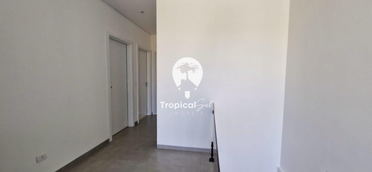Imagem Casa com 1 Quarto à Venda, 200 m² em Leblon - Pontal Do Parana Imagem Casa com 1 Quarto à Venda, 200 m² em Leblon - Pontal Do Parana