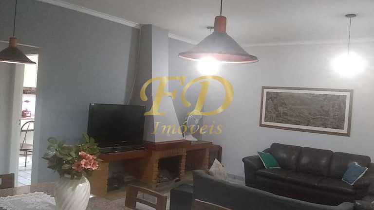 Imagem Chácara com 3 Quartos à Venda, em Mato Dentro - Mairiporã Imagem Chácara com 3 Quartos à Venda, em Mato Dentro - Mairiporã