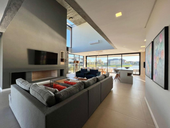 Imagem Casa com 5 Quartos à Venda, em -- - Xangri-la Imagem Casa com 5 Quartos à Venda, em -- - Xangri-la