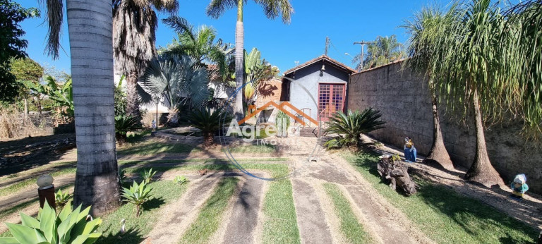 Imagem Imóvel com 3 Quartos à Venda, 650 m² em Condomínio Chácaras Areião - Mogi Mirim Imagem Imóvel com 3 Quartos à Venda, 650 m² em Condomínio Chácaras Areião - Mogi Mirim