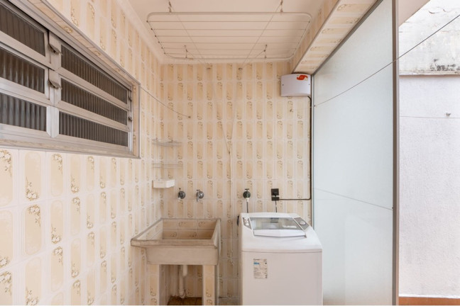 Imagem Casa com 3 Quartos à Venda, 180 m²