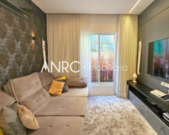 Imagem Casa com 4 Quartos à Venda, 420 m² em Jardim Do Golf I - Jandira Imagem Casa com 4 Quartos à Venda, 420 m² em Jardim Do Golf I - Jandira