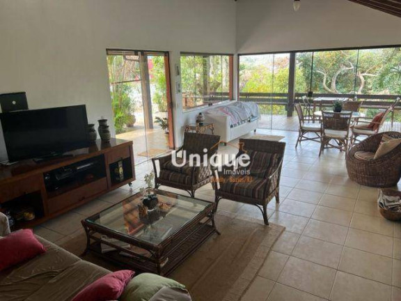 Imagem Casa com 5 Quartos à Venda, 300 m² em Ferradura - Armação Dos Búzios Imagem Casa com 5 Quartos à Venda, 300 m² em Ferradura - Armação Dos Búzios