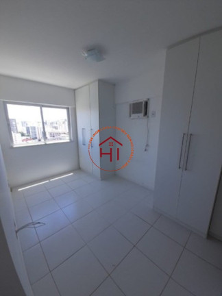 Imagem Apartamento com 3 Quartos à Venda, 70 m² em Costa Azul - Salvador