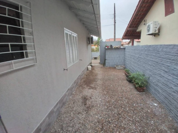 Imagem Casa com 2 Quartos à Venda, 190 m² em Centro - Tijucas