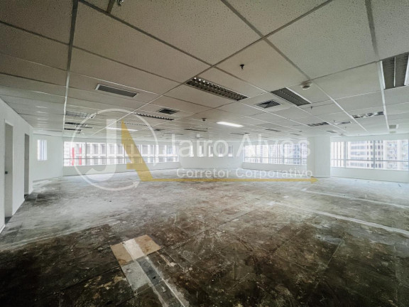Imóvel Comercial para Alugar, 245 m² em Bela Vista - São Paulo