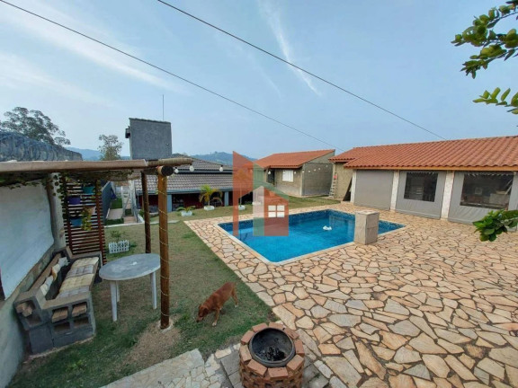 Imagem Casa com 3 Quartos à Venda, 246 m² em Piracaia