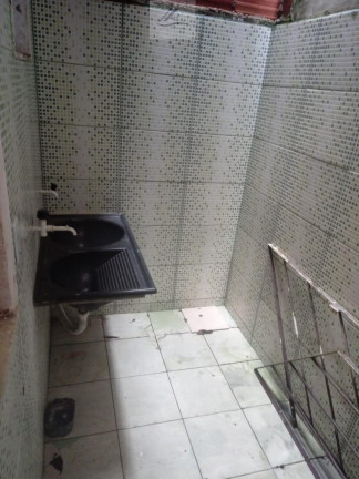 Imagem Casa com 2 Quartos à Venda, 58 m²