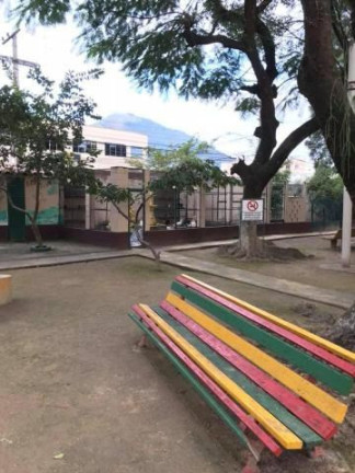 Imagem Imóvel com 2 Quartos para Alugar, 25 m² em Campo Grande - Rio De Janeiro