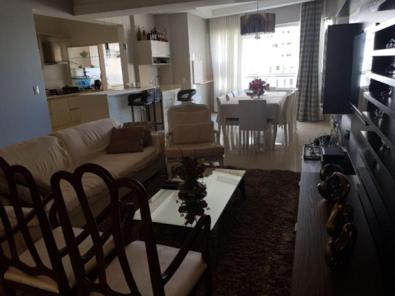 Imagem Imóvel com 3 Quartos à Venda, 140 m² em Centro - Balneário Camboriú