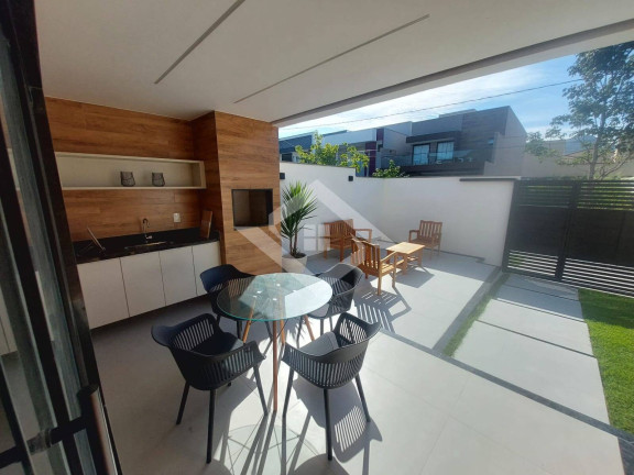 Imagem Casa de Condomínio com 4 Quartos à Venda, 130 m² em Guaratiba - Rio De Janeiro Imagem Casa de Condomínio com 4 Quartos à Venda, 130 m² em Guaratiba - Rio De Janeiro