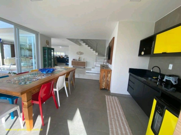 Imagem Casa com 5 Quartos à Venda, 330 m² em Centro - Camaçari