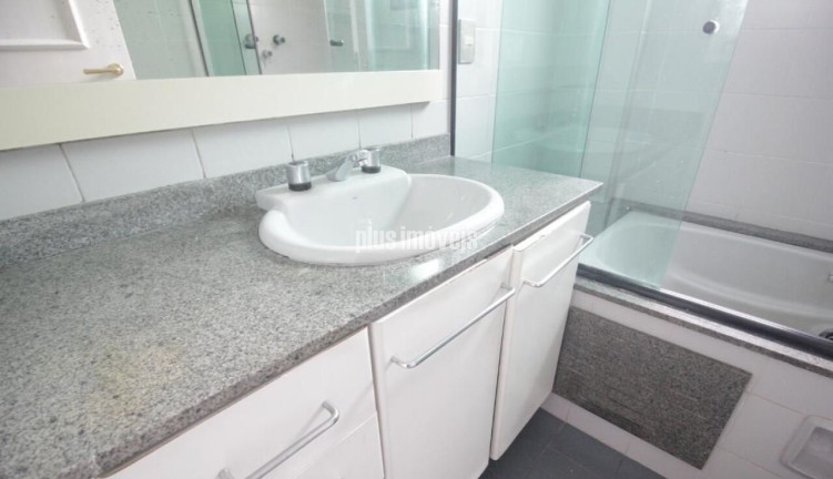 Imagem Apartamento com 3 Quartos à Venda, 210 m² em Real Parque - São Paulo Imagem Apartamento com 3 Quartos à Venda, 210 m² em Real Parque - São Paulo