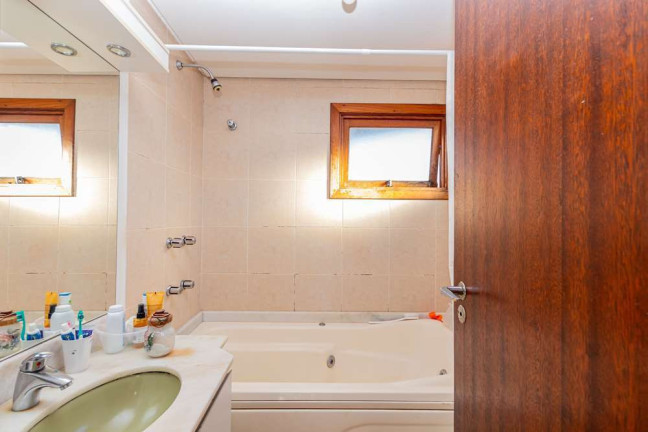 Imagem Apartamento com 3 Quartos à Venda, 120 m² em Menino Deus - Porto Alegre Imagem Apartamento com 3 Quartos à Venda, 120 m² em Menino Deus - Porto Alegre