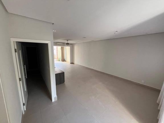 Imagem Casa com 3 Quartos à Venda, em Despraiado - Cuiabá Imagem Casa com 3 Quartos à Venda, em Despraiado - Cuiabá