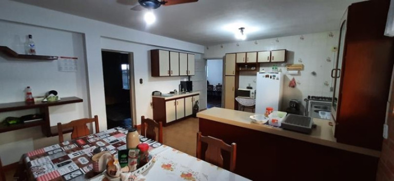 Imagem Sobrado com 3 Quartos à Venda, 202 m² em Bucarein - Joinville