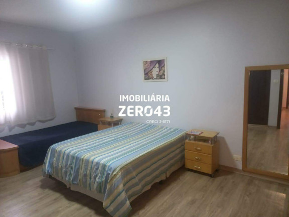 Imagem Casa com 4 Quartos à Venda, 325 m² em Champagnat - Londrina