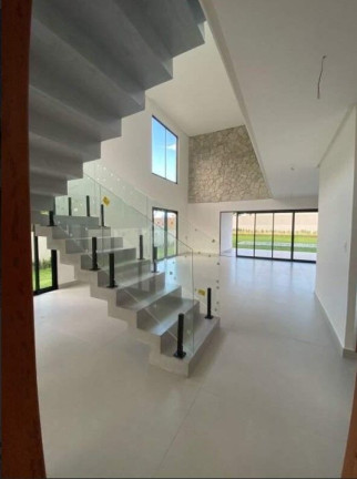 Imagem Casa com 4 Quartos à Venda, 242 m² em Guarajuba - Camaçari
