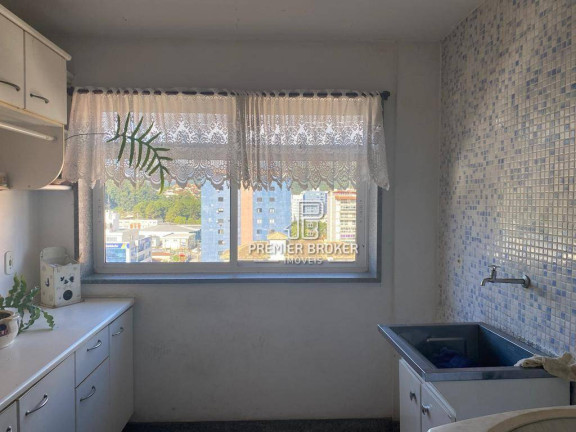 Imagem Apartamento com 4 Quartos à Venda, 200 m² em Várzea - Teresópolis