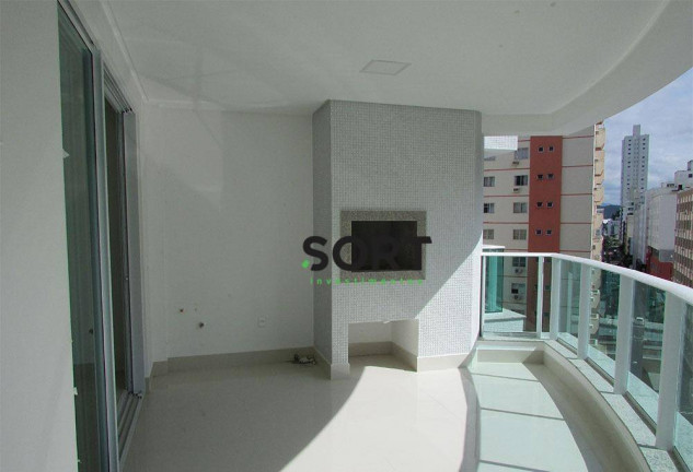 Imagem Apartamento com 3 Quartos à Venda, 140 m² em Centro - Balneário Camboriú