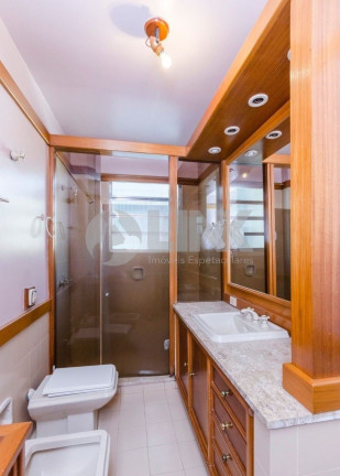 Imagem Apartamento com 3 Quartos à Venda, 134 m² em Independência - Porto Alegre Imagem Apartamento com 3 Quartos à Venda, 134 m² em Independência - Porto Alegre