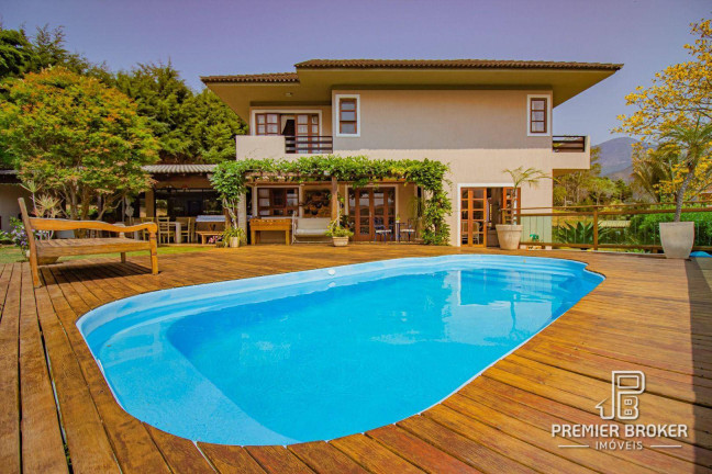 Imagem Casa com 5 Quartos à Venda, 430 m² em Golfe - Teresópolis