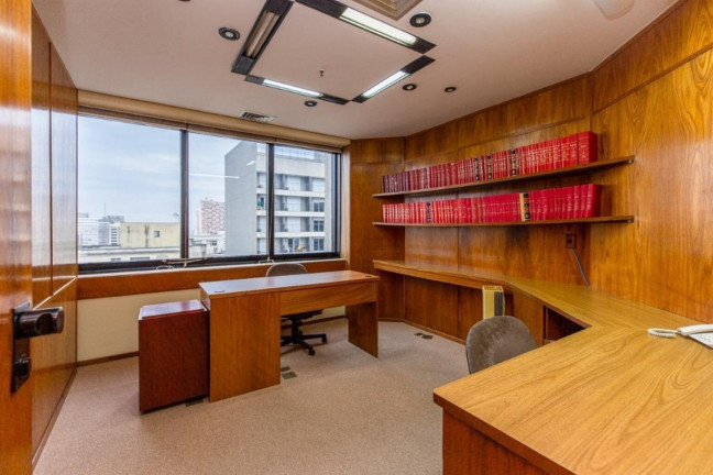 Sala Comercial à Venda, 256 m² em Centro - São Paulo