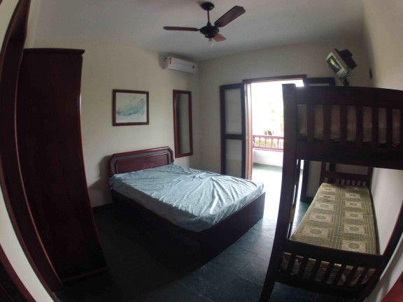 Imagem Casa com 4 Quartos para Temporada, 200 m² em Praia Grande - Ubatuba Imagem Casa com 4 Quartos para Temporada, 200 m² em Praia Grande - Ubatuba