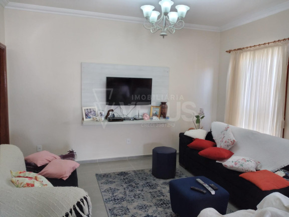 Imagem Casa com 5 Quartos à Venda, 252 m² em Jardim Colombo - Itapetininga Imagem Casa com 5 Quartos à Venda, 252 m² em Jardim Colombo - Itapetininga