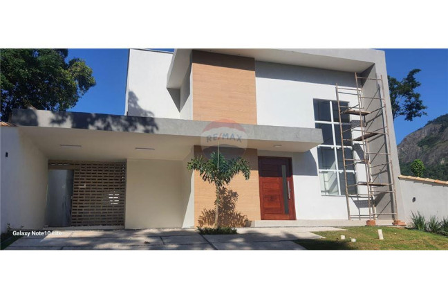 Imagem Casa de Condomínio com 3 Quartos à Venda, 160 m² em Inoa - Maricá Imagem Casa de Condomínio com 3 Quartos à Venda, 160 m² em Inoa - Maricá
