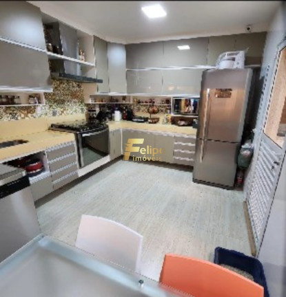 Imagem Casa com 5 Quartos à Venda, 217 m² em República - Vitória Imagem Casa com 5 Quartos à Venda, 217 m² em República - Vitória