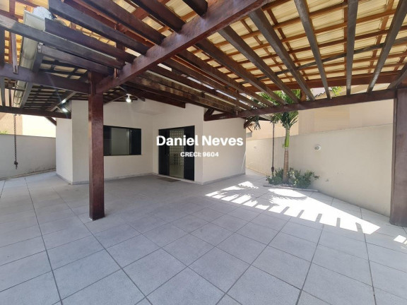 Imagem Casa de Condomínio com 4 Quartos à Venda, 270 m² em Buraquinho - Lauro De Freitas