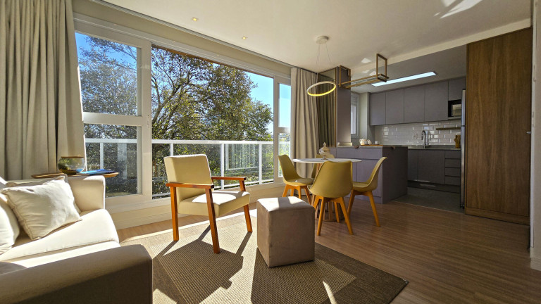 Imagem Apartamento com 2 Quartos à Venda, 59 m² em Jardim Botânico - Porto Alegre Imagem Apartamento com 2 Quartos à Venda, 59 m² em Jardim Botânico - Porto Alegre