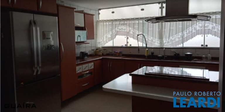 Imagem Sobrado com 3 Quartos à Venda, 294 m² em Vila Floresta - Santo André Imagem Sobrado com 3 Quartos à Venda, 294 m² em Vila Floresta - Santo André
