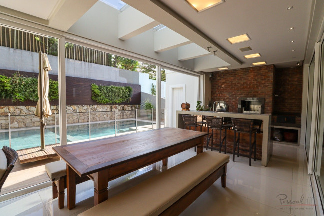 Imagem Casa com 4 Quartos à Venda, 339 m² em João Paulo - Florianópolis Imagem Casa com 4 Quartos à Venda, 339 m² em João Paulo - Florianópolis