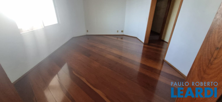 Imagem Apartamento com 3 Quartos à Venda, 198 m² em Centro - Santo André Imagem Apartamento com 3 Quartos à Venda, 198 m² em Centro - Santo André