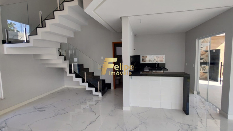 Imagem Casa com 3 Quartos à Venda, 240 m² em Itapebussu - Guarapari