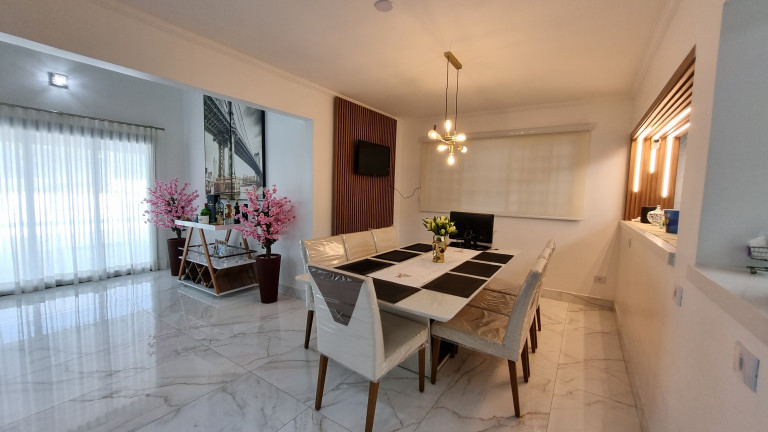 Imagem Casa com 4 Quartos à Venda, 450 m² em Jardim Do Lago - Atibaia Imagem Casa com 4 Quartos à Venda, 450 m² em Jardim Do Lago - Atibaia