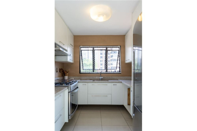Imagem Apartamento com 3 Quartos à Venda, 184 m² em Vila Suzana - São Paulo