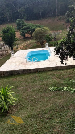 Imagem Chácara com 5 Quartos à Venda, 250 m²