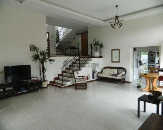 Imagem Casa com 4 Quartos à Venda, 370 m² em Itaipu - Niterói Imagem Casa com 4 Quartos à Venda, 370 m² em Itaipu - Niterói