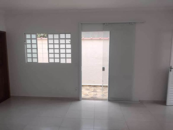 Imagem Casa com 3 Quartos à Venda, 151 m² em Parque São Cristóvão - Taubaté