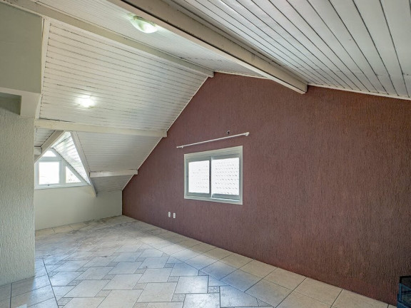 Imagem Casa com 3 Quartos à Venda,  em Sarandi - Porto Alegre