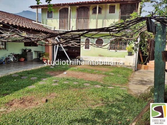 Imagem Casa com 4 Quartos à Venda, em Barra Velha - Ilhabela Imagem Casa com 4 Quartos à Venda, em Barra Velha - Ilhabela