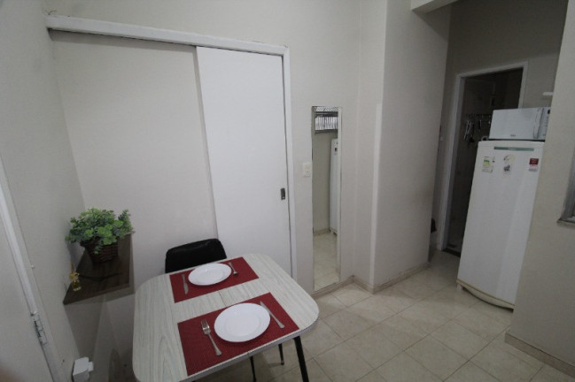 Imagem Apartamento com 1 Quarto para Temporada, 35 m² em Copacabana - Rio De Janeiro