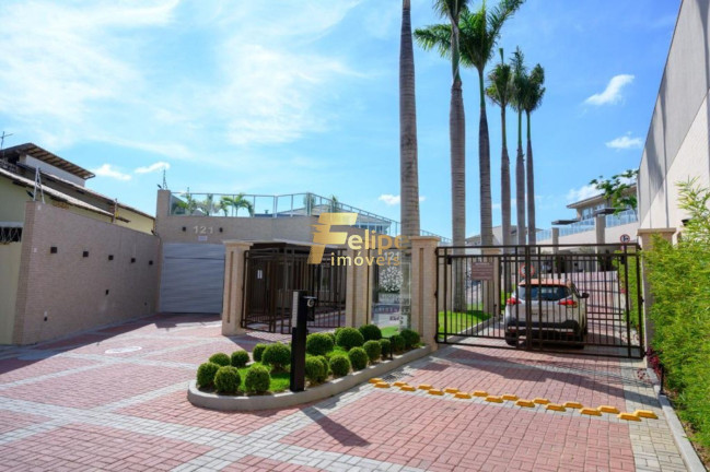 Casa com 4 Quartos à Venda, 341 m² em Mata Da Praia - Vitória