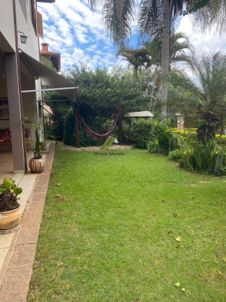 Imagem Casa de Condomínio com 5 Quartos à Venda, 360 m²